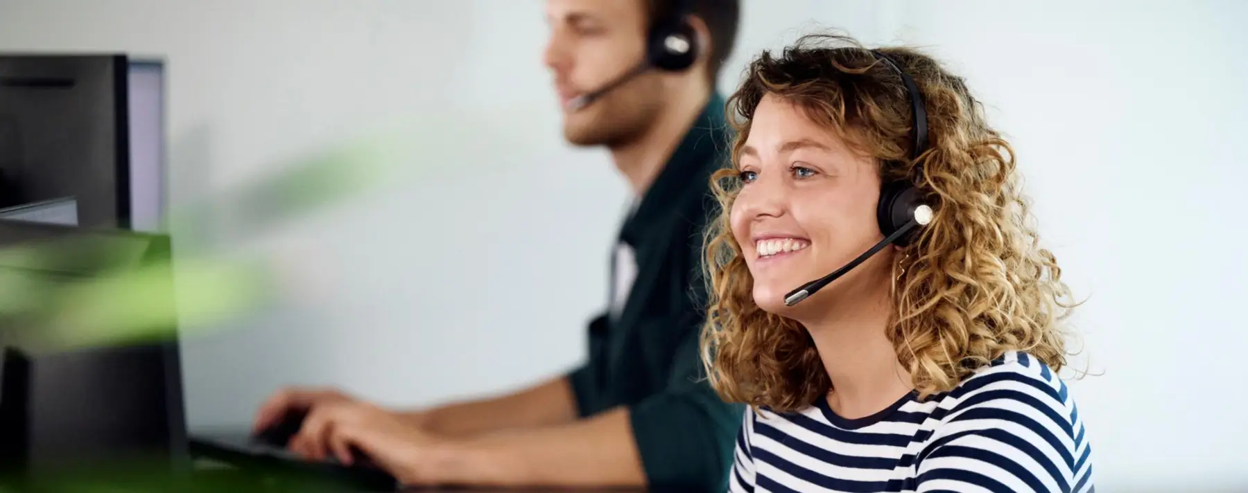 Spotmarkets kundeservice med headset